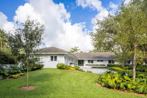 11100 Paradela St, Coral Gables FL 33156