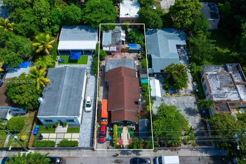 145 NW 31st St, Miami FL 33127