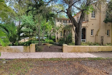 446 Navarre Ave, Coral Gables FL 33134