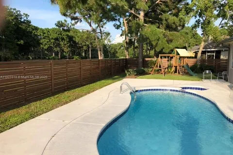 120 Hombre Circle, Other City - In The State Of Florida FL 32407