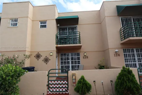 11850 SW 19 TE # 125, Miami FL 33175