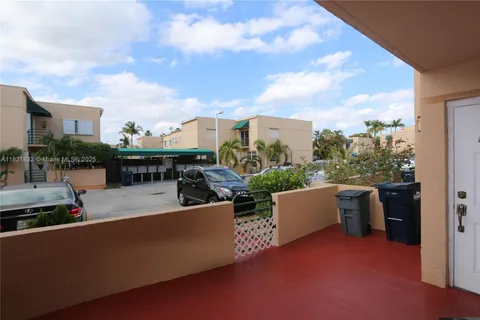 11850 SW 19 TE # 125, Miami FL 33175