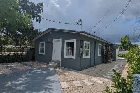 790 NW 60th # 2, Miami FL 33127