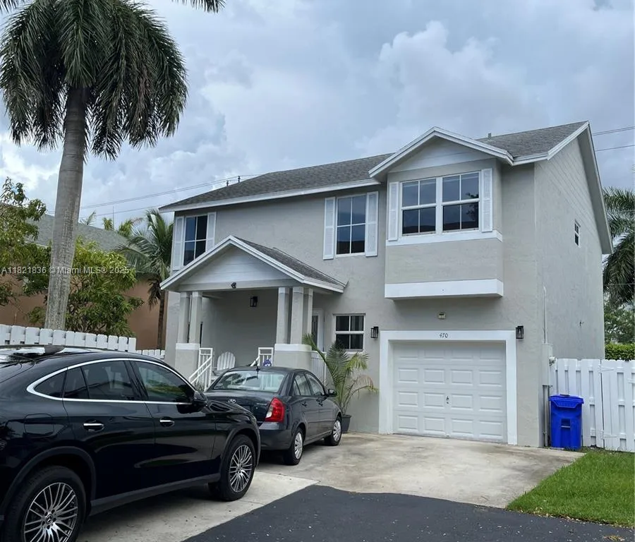 470 NW 102nd Ter, Pembroke Pines FL 33026
