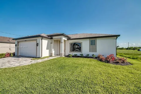 3024 NW 6th Pl, Cape Coral FL 33993