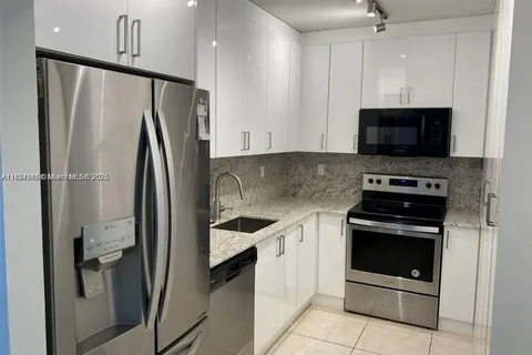 1965 S Ocean Dr # 5B, Hallandale Beach FL 33009