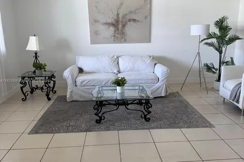 11960 NE 19th Dr # 3, North Miami FL 33181