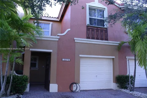 15270 SW 30th Ter, Miami FL 33185