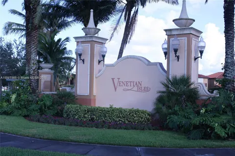 15270 SW 30th Ter, Miami FL 33185