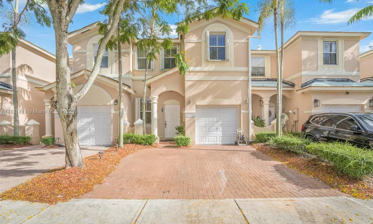 12540 SW 125th St, Miami FL 33186