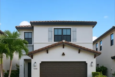 3238 W 96th Pl, Hialeah FL 33018