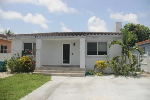 3430 NW 16th St, Miami FL 33125