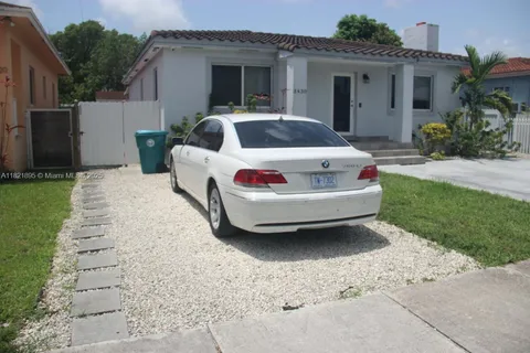 3430 NW 16th St, Miami FL 33125