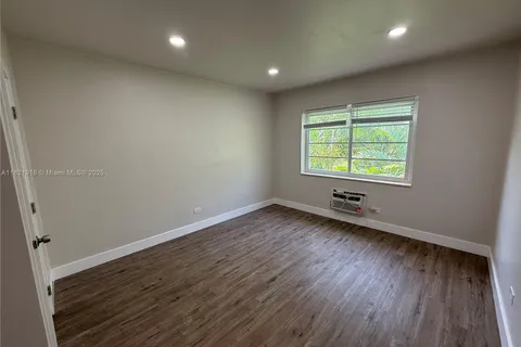 1537 Jefferson Ave # 4, Miami Beach FL 33139
