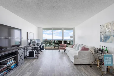 650 West Ave # 2106, Miami Beach FL 33139