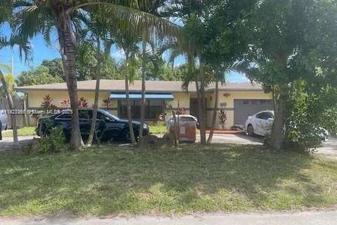 251 SW 16th St, Pompano Beach FL 33060