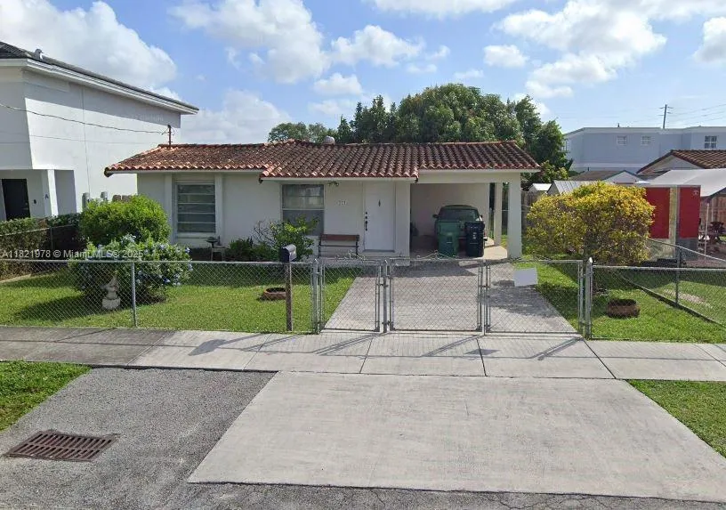 3731 SW 88th Pl, Miami FL 33165