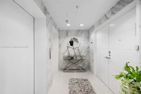 18201 Collins Ave 5306-w/2 CAR GARAGE # 5306, Sunny Isles Beach FL 33160