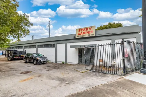 666 NW 36th St, Miami FL 33127