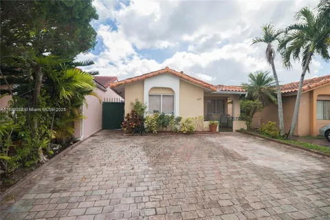 2524 W 65th St # 0, Hialeah FL 33016