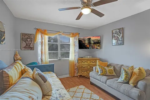 3081 NW 47th Ter # 101, Lauderdale Lakes FL 33313