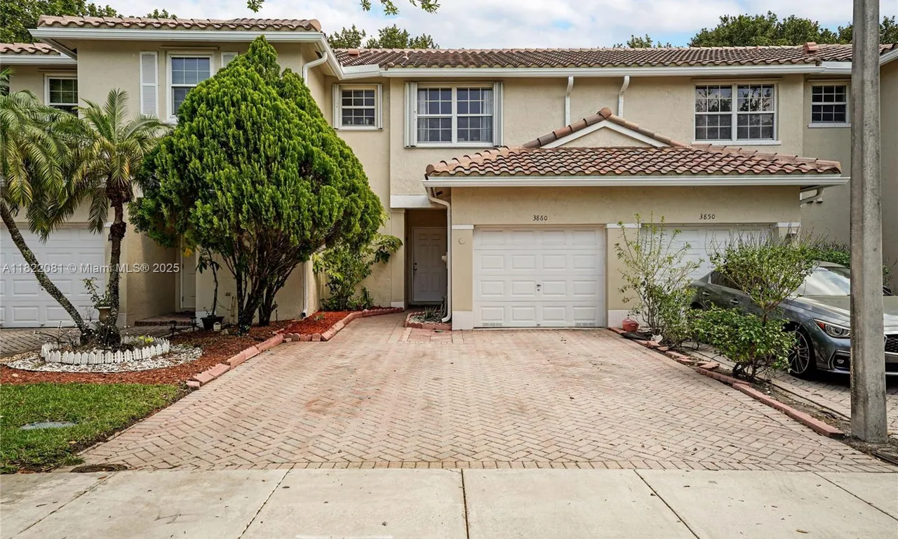 3860 NW 91st Ter, Sunrise FL 33351
