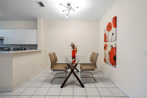 3860 NW 91st Ter, Sunrise FL 33351