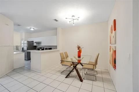 3860 NW 91st Ter, Sunrise FL 33351