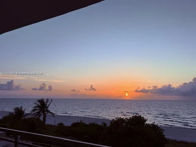 5555 Collins Ave # 6L, Miami Beach FL 33140