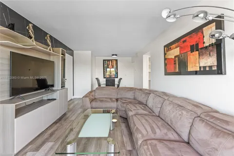 2401 SW 10th St # 401, Miami FL 33135