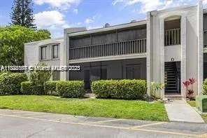 150 Pineview Rd # D4, Jupiter FL 33469