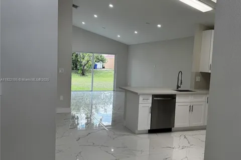 10000 Olive St, Miramar FL 33025