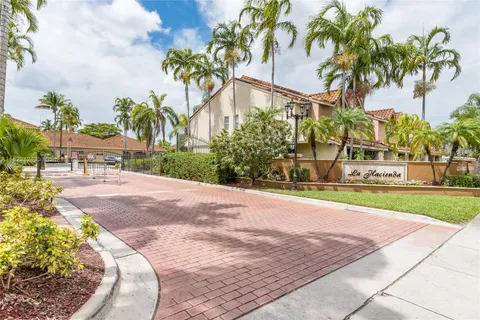 18326 NW 68th Ave # K, Miami FL 33015