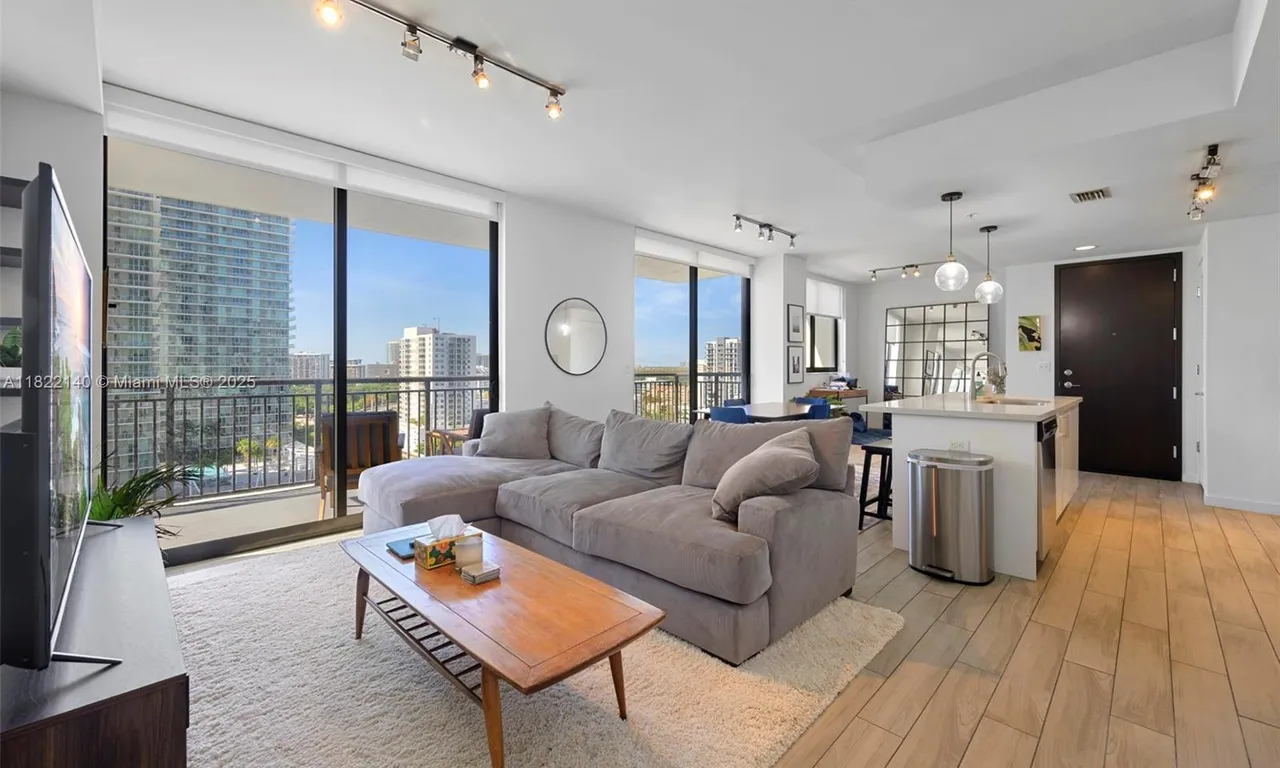 999 SW 1st Ave # 1603, Miami FL 33130