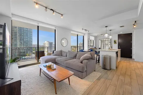 999 SW 1st Ave # 1603, Miami FL 33130