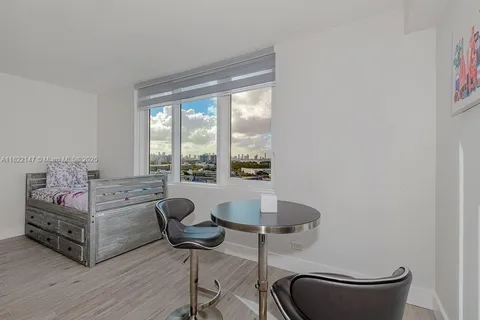 2301 Collins Ave # 1531, Miami Beach FL 33139