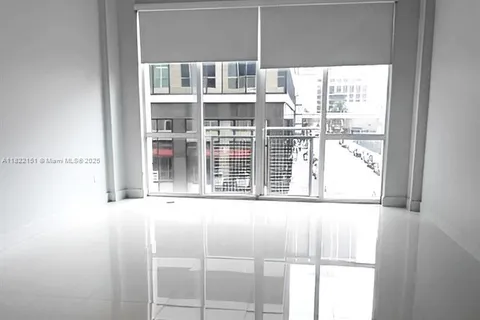 253 NE 2nd St # 222, Miami FL 33132