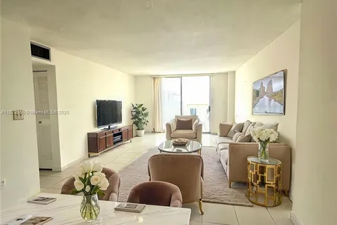 4675 W 18th Ct # 801, Hialeah FL 33012