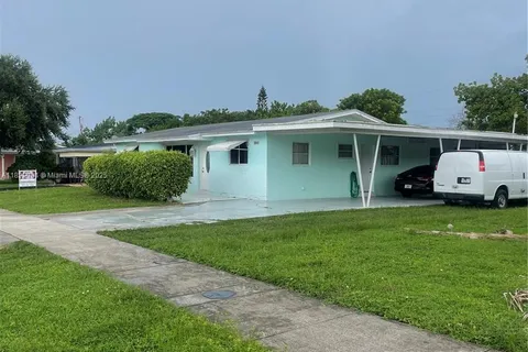 1841 SW 42nd Ter, Fort Lauderdale FL 33317