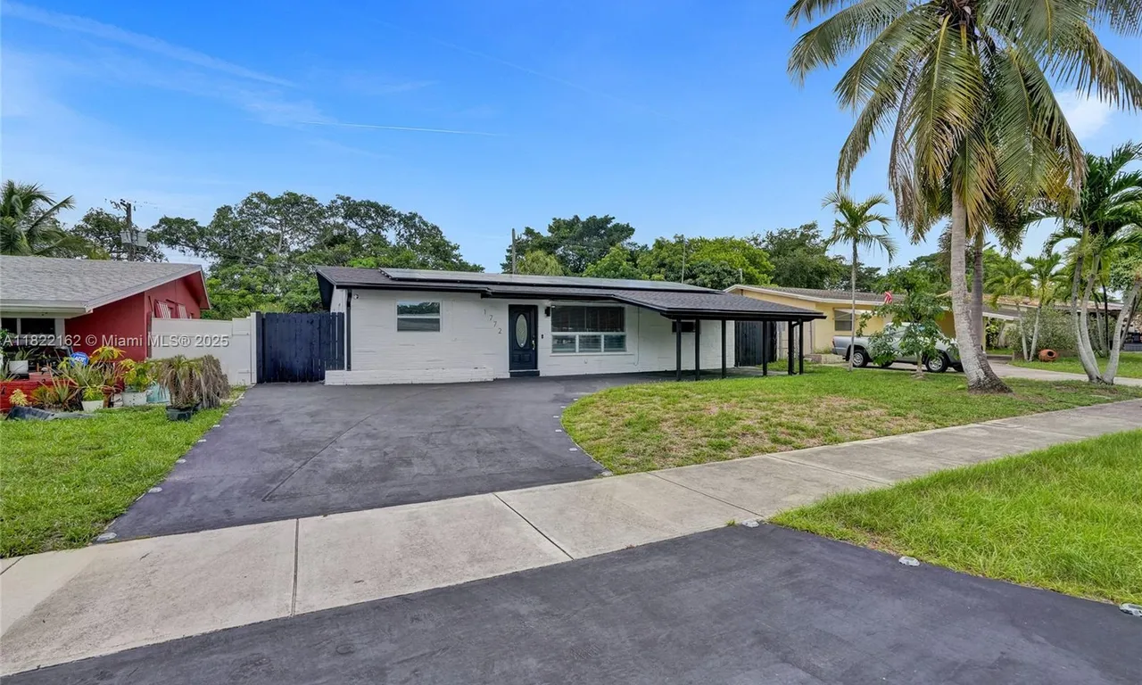 1772 SW 43rd Ave, Fort Lauderdale FL 33317