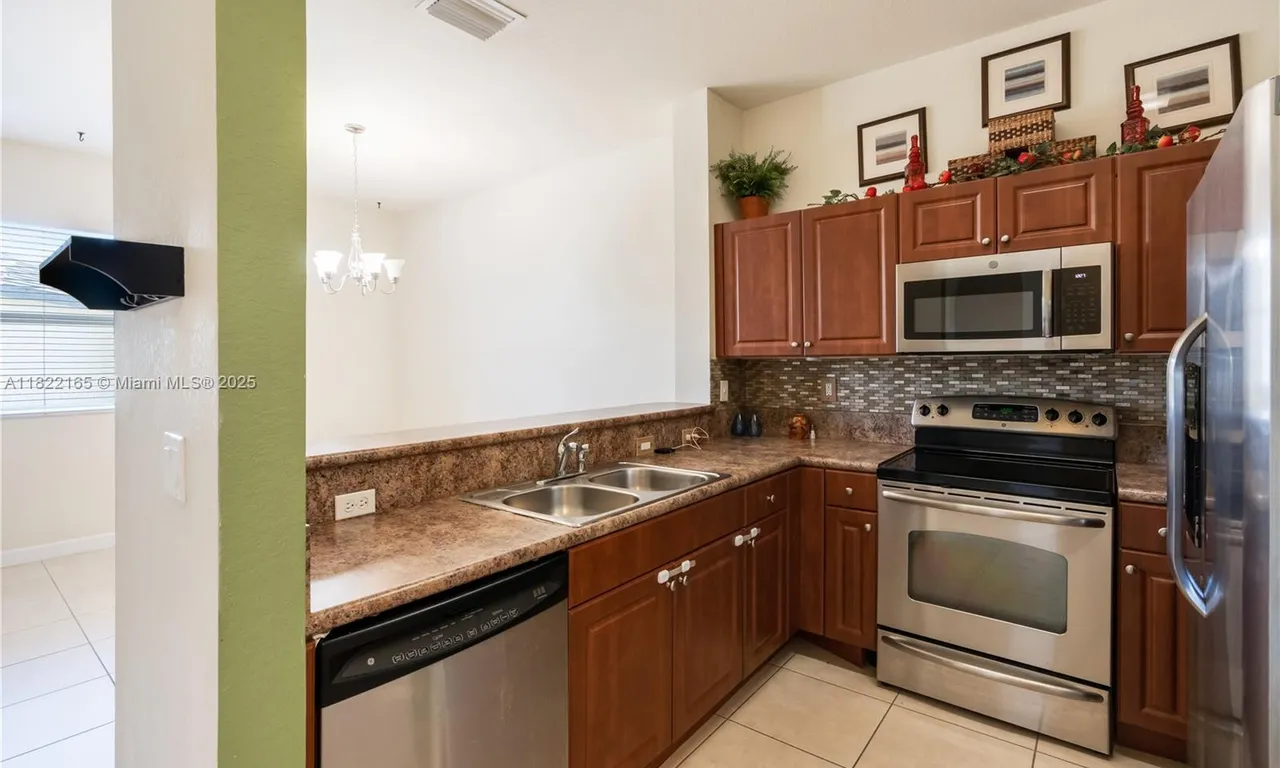 2935 SE 1st Dr # 21, Homestead FL 33033