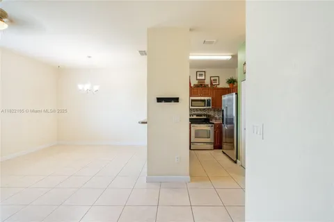2935 SE 1st Dr # 21, Homestead FL 33033