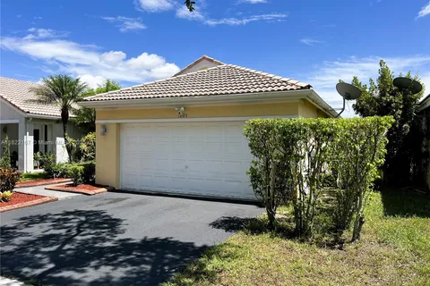 1605 Salerno Cir, Weston FL 33327