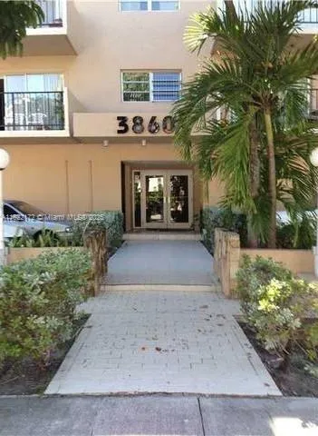 3860 NE 170th St # 412, North Miami Beach FL 33160