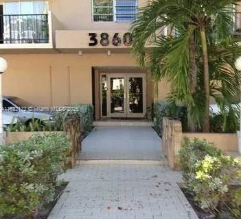 3860 NE 170th St # 412, North Miami Beach FL 33160