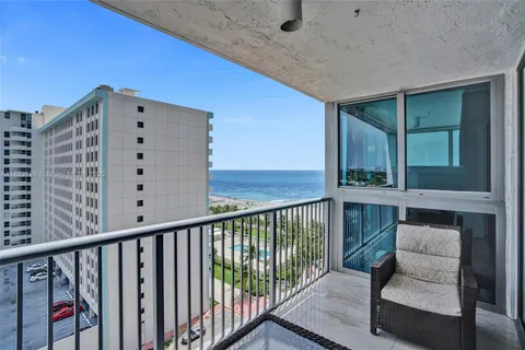 2655 Collins Ave # 1407, Miami Beach FL 33140