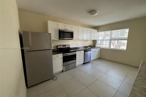 1711 Fillmore St # 5, Hollywood FL 33020