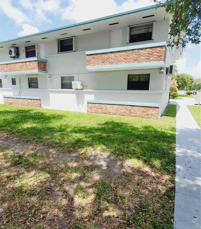 4450 SW 67th Ave, Miami FL 33155