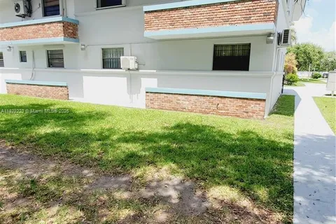 4450 SW 67th Ave, Miami FL 33155