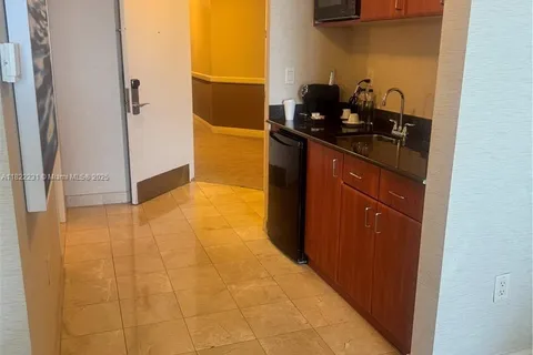 18001 Collins Ave # 918, Sunny Isles Beach FL 33160